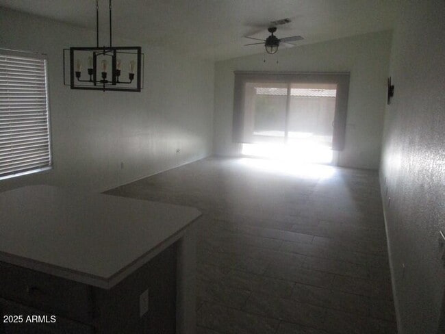Building Photo - 549 W Villa Maria Dr