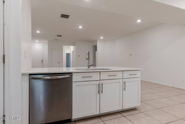 Building Photo - 9210 W Willow Bend Ln