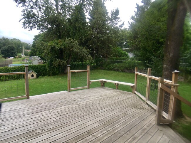 Deck - 1402 Altamont St