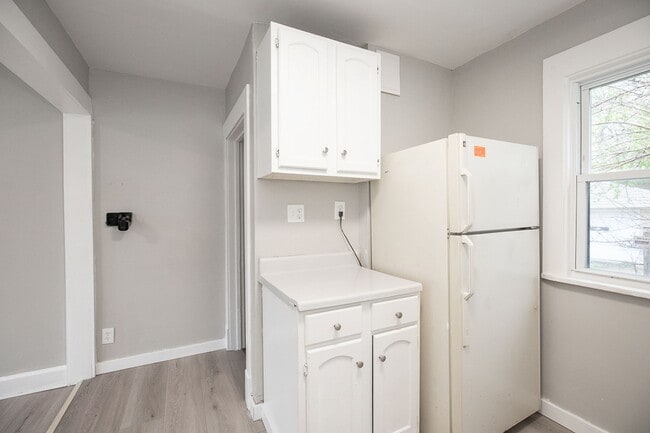 Building Photo - 3-BED, 1 BATH BEAUTIFUL SINGLE- FAMILY HOME IN MAPLE HEIGHTS!
