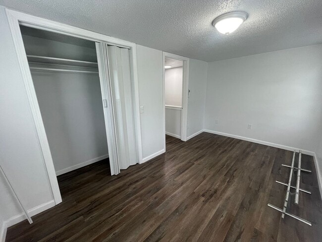 Building Photo - Modern, Fully Renovated Two-Story Apartment – $1,850/month | Pittsfield, MA