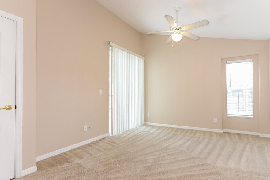 Building Photo - 3844 Judson Dr