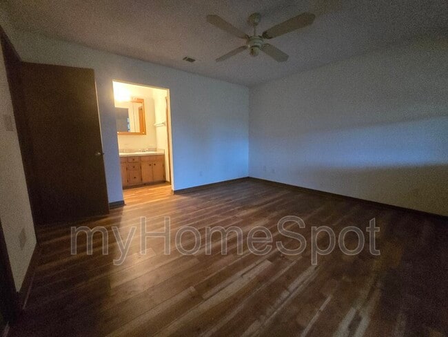 Building Photo - 2457 Cavalla Loop
