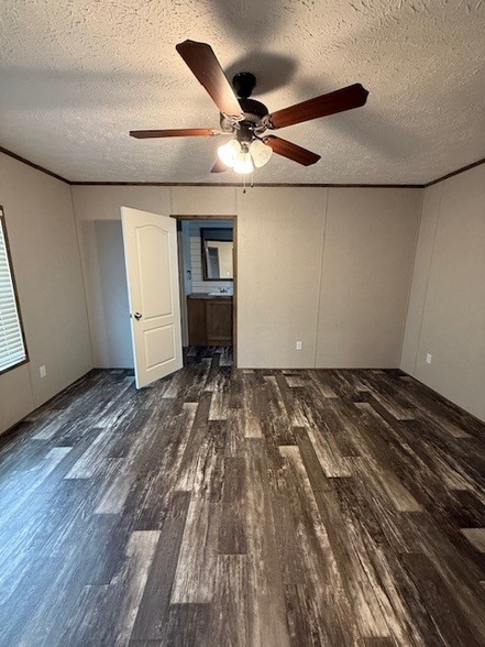 Building Photo - 3127 Greenfield Rd