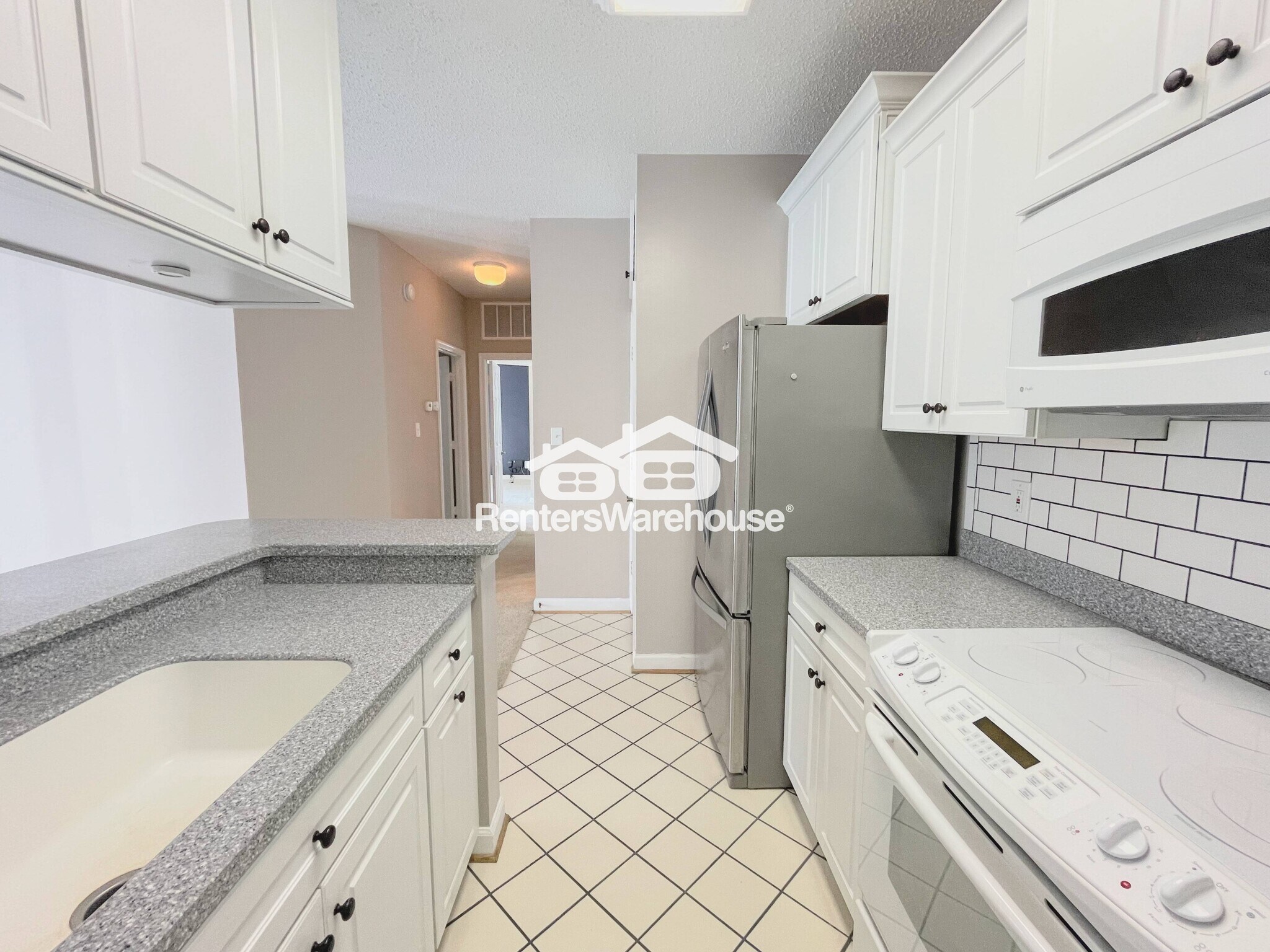 Building Photo - 2304 Beach Haven Dr