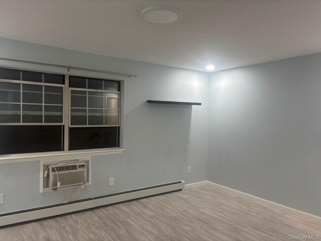 Building Photo - 100 Hillside Dr