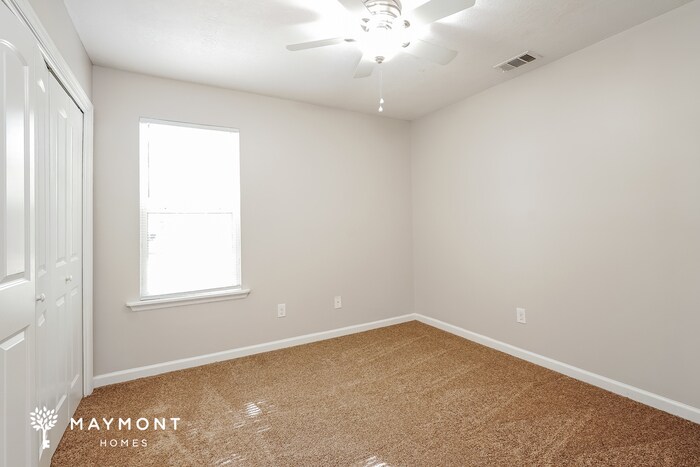 Building Photo - 3114 Alexandria Dr