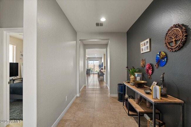 Building Photo - 2674 E Cherry Hill Dr