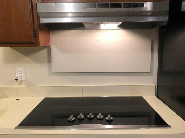 Building Photo - 7411 Griffin Ave