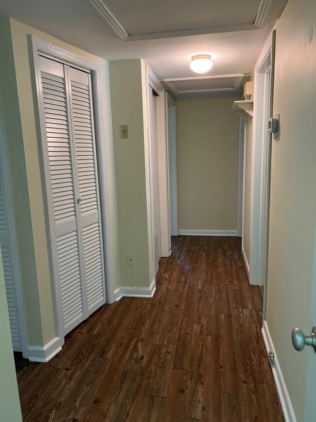 Building Photo - 2002 Chowkeebin Nene