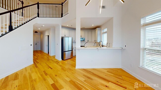 Building Photo - 6406 Fernandez Ct