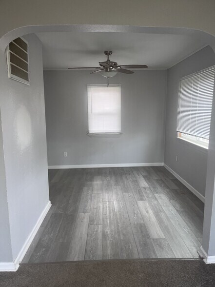 Building Photo - 2516 Bewick St