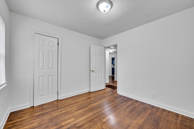 Building Photo - 1725 Mims St SW