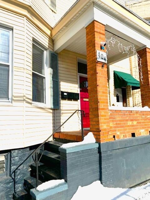Building Photo - 404 67th St