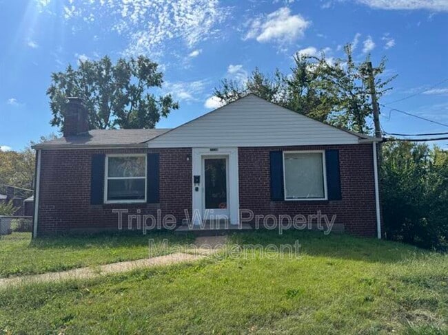 Primary Photo - 7738 Canton Ave