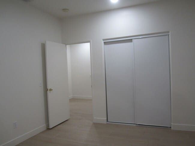 Building Photo - HIDDEN SPRINGS HACIENDA