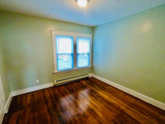 Building Photo - 174 Campbell Ave