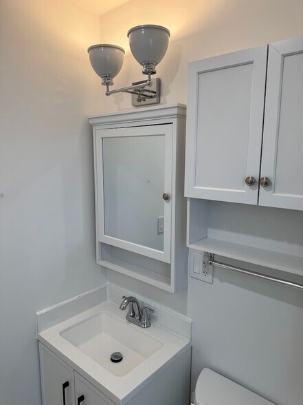 New Bath - 7 Washburn Ter
