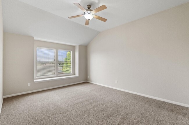 Building Photo - 113 Gregory Cove