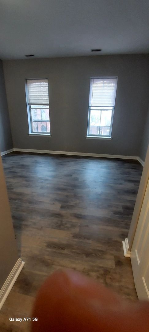 Building Photo - 10th Street Apartments