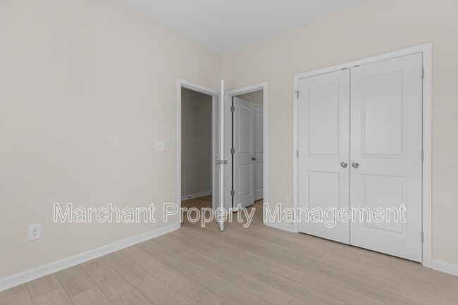 Building Photo - 211 Backstay Ln