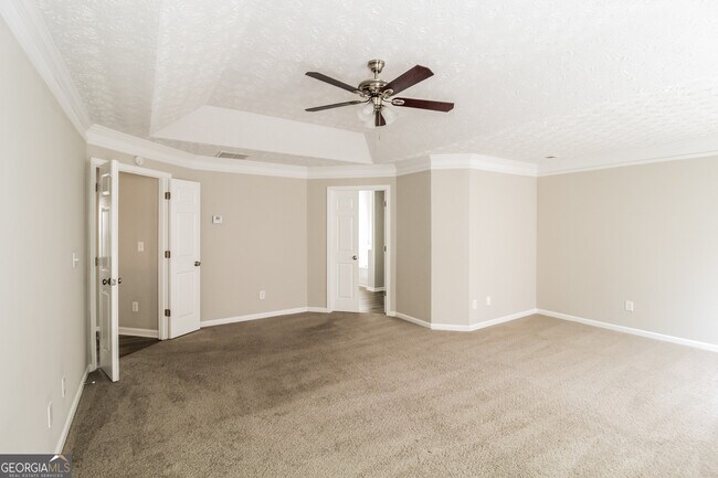 Building Photo - 75 Valley Brook Dr