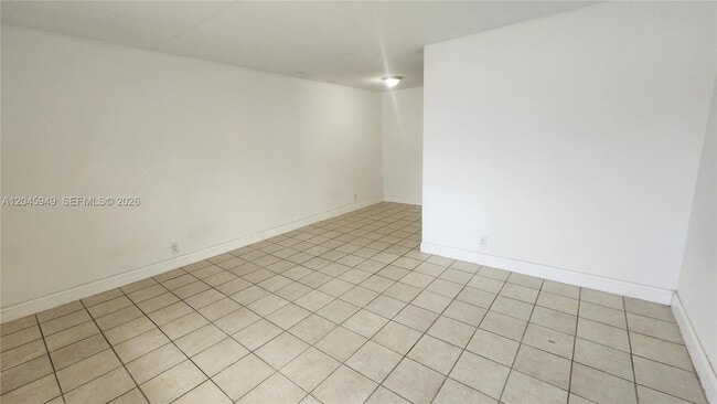 Building Photo - 280 SW 11th Ave