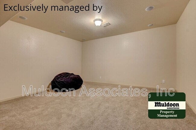 Building Photo - 1470 E Purcell Blvd