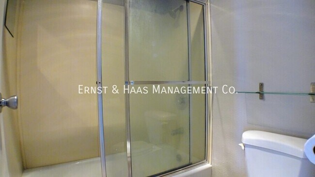 Building Photo - 700 E Ocean Blvd