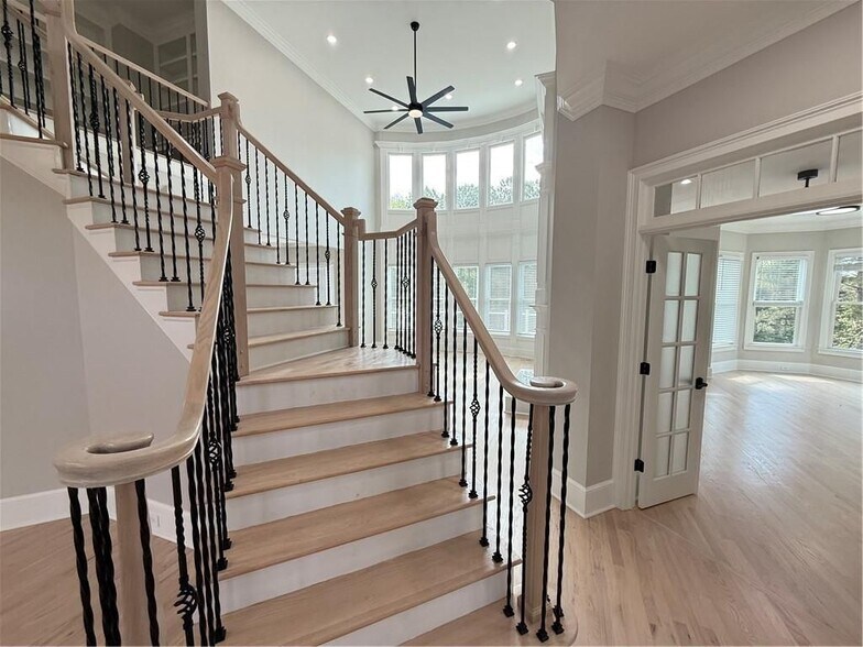 Building Photo - 1660 Briergate Dr