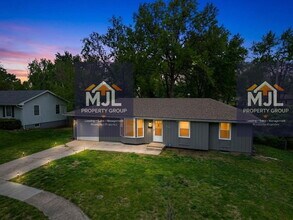 Building Photo - Beautiful 3 Bedroom / 3 bathroom Home Ready May 7th