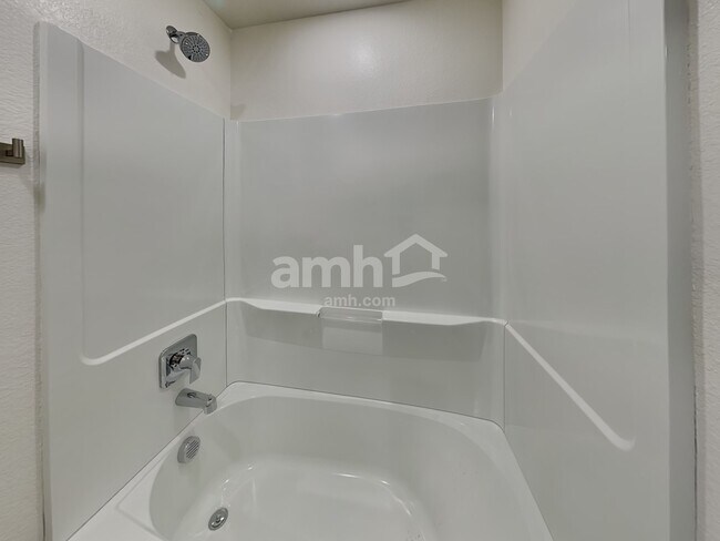 Building Photo - 3970 Wyedale Way