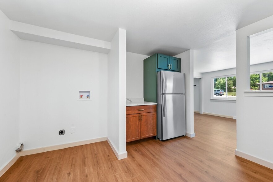 Building Photo - 1641 Lashley St