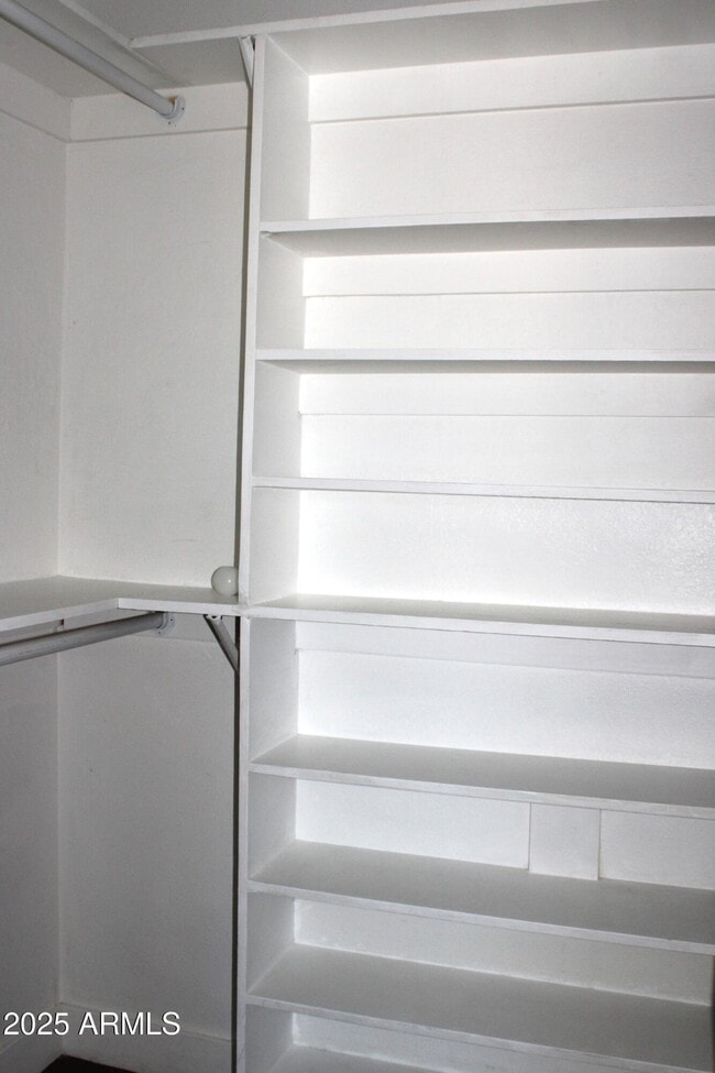 Building Photo - 4046 E Hidalgo Ave