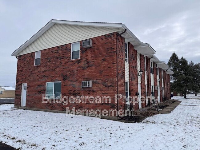 Building Photo - 1299 Sanlor Ave