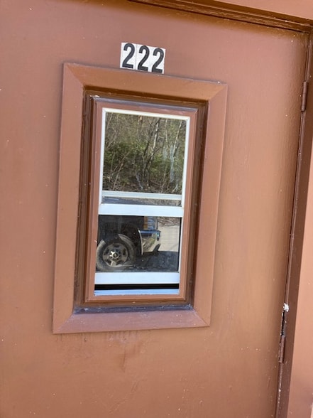 Building Photo - 222 Eastwood Dr