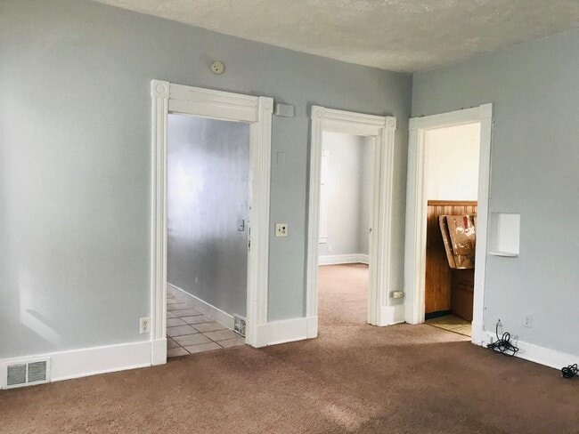 Building Photo - 201 Campbell Park