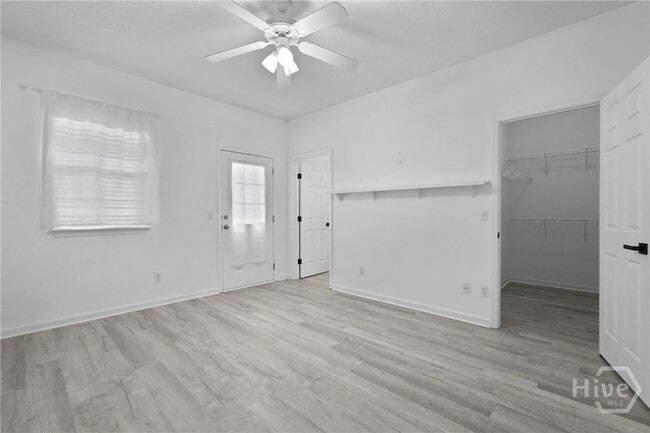 Building Photo - 400 Tibet Ave