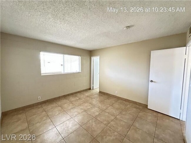 Building Photo - Cozy 4-Bedroom Home Near Las Vegas Strip with Large Yard & Covered Patio