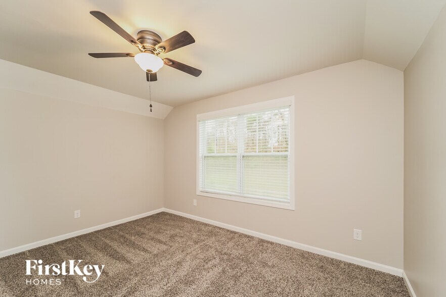 Building Photo - 124 Ridgemont Ln