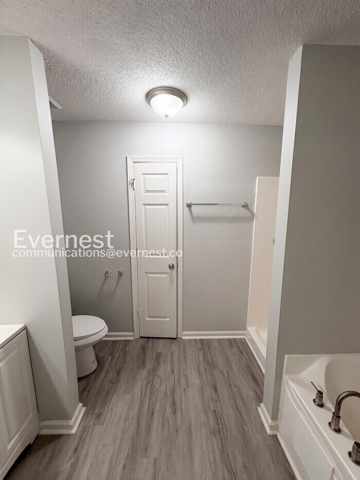 Building Photo - 8514 Kaden Dr