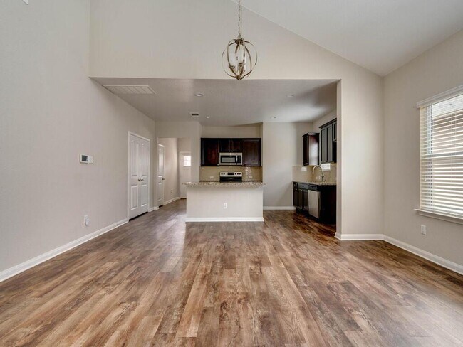 Building Photo - 688 Donegal Ln