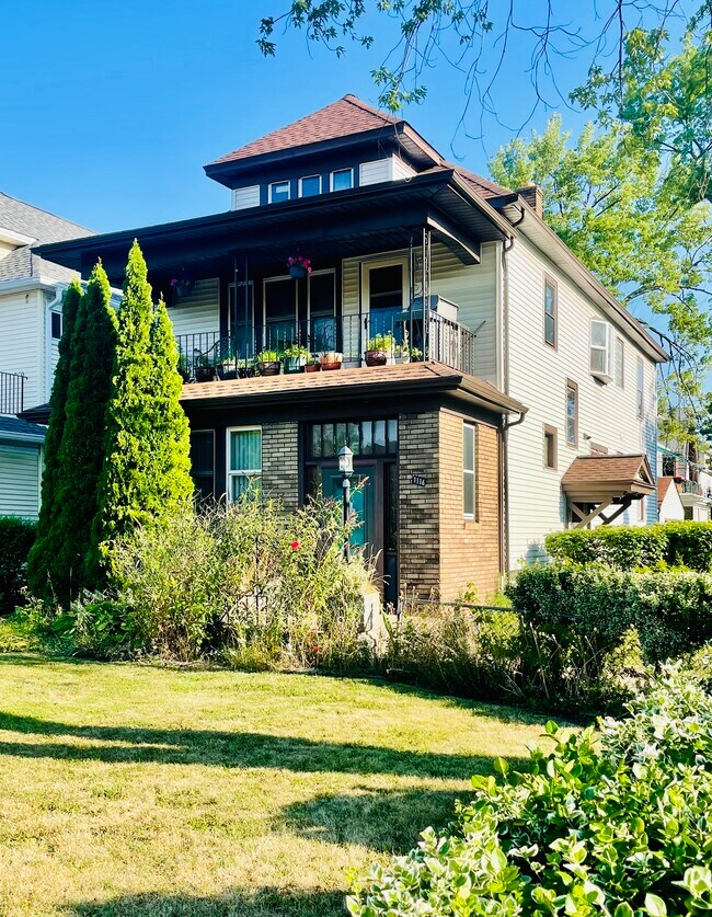 Building Photo - 1116 Parkside Ave