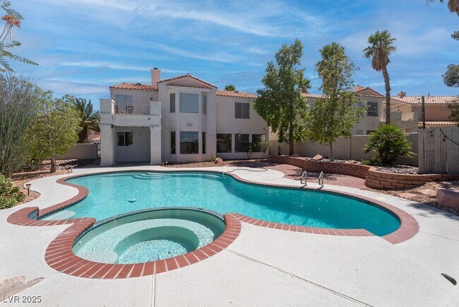 Building Photo - 8408 Bay Point Dr