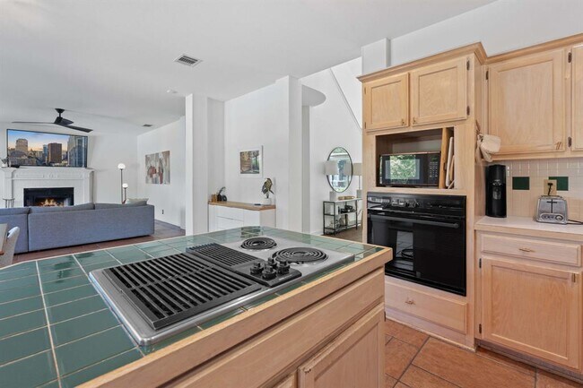 Building Photo - 7604 Vail Valley Dr