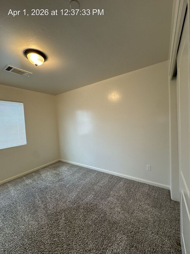 Building Photo - Charming 4 Bedroom House For Rent!!