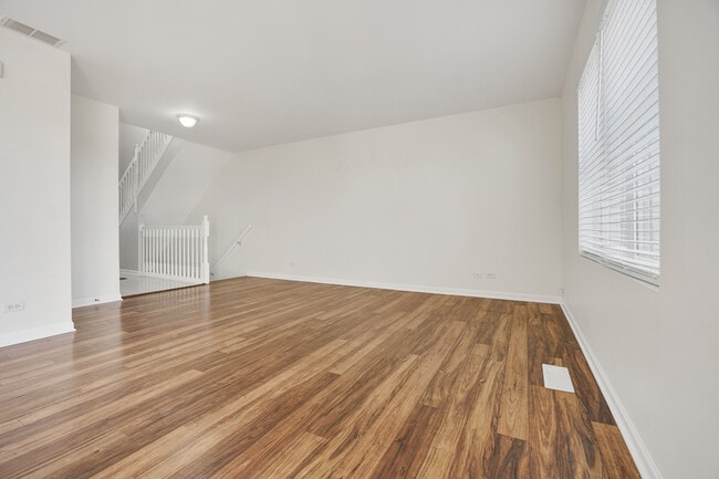 Building Photo - 540 Kennedy St