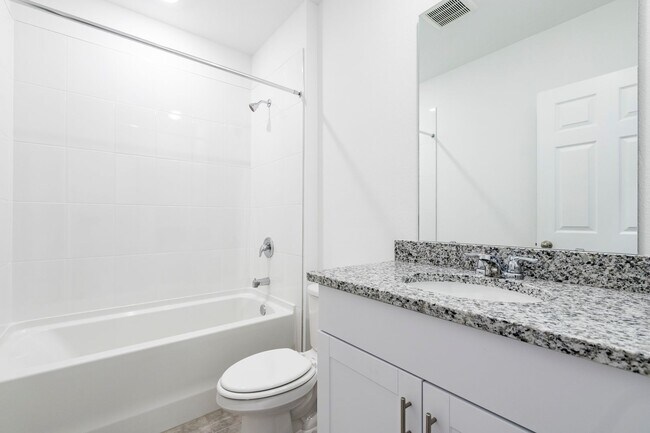 Building Photo - 4/3  Lawson Dunes in Haines City