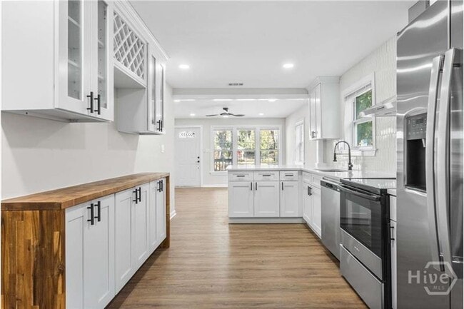 Building Photo - 2157 California Ave