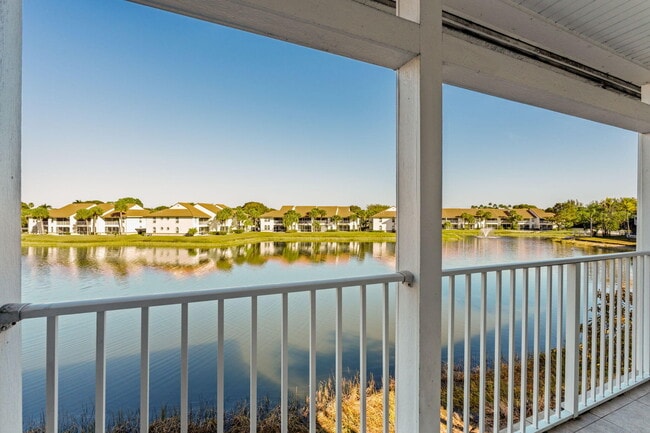 Building Photo - 271 Cypress Point Dr